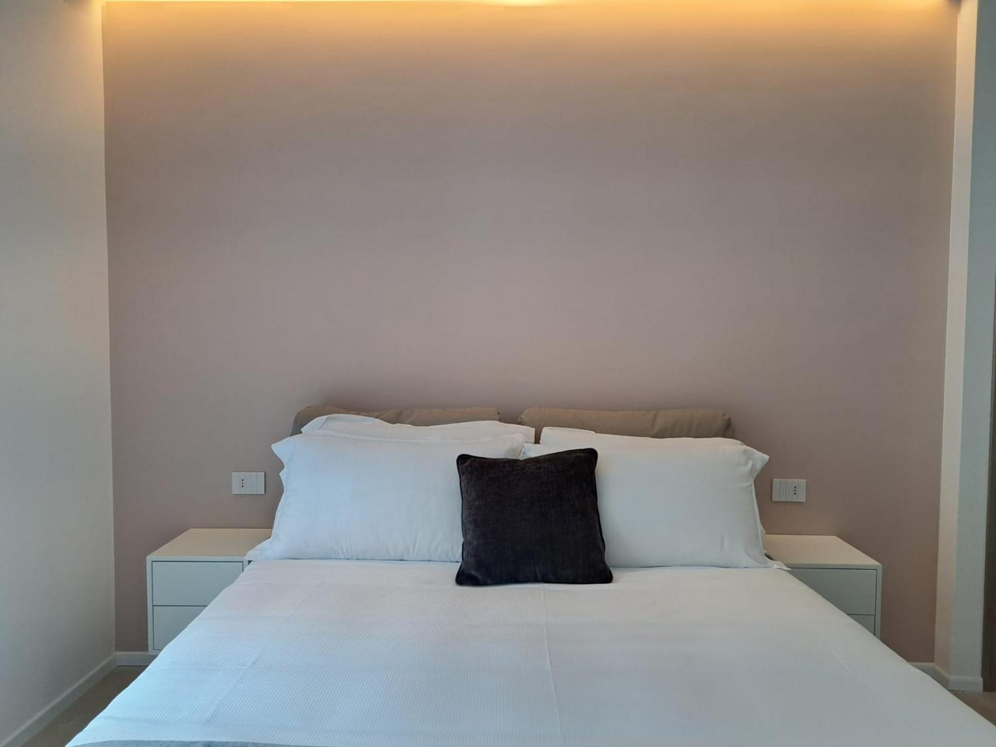 Lario Suite Apartments By Quokka 360 - With Parking Next To Como City Exteriör bild