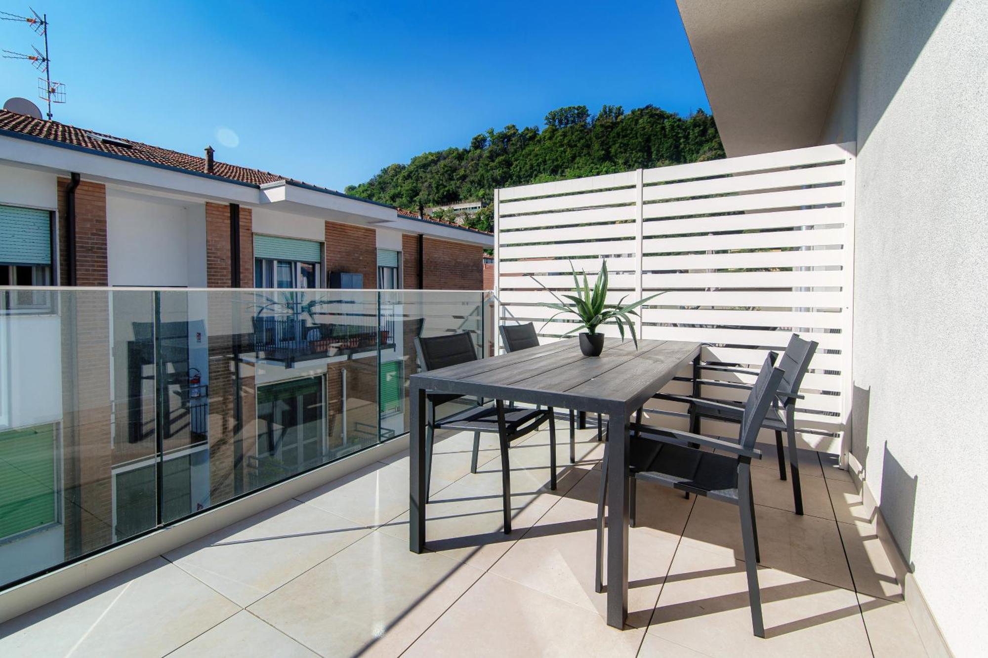 Lario Suite Apartments By Quokka 360 - With Parking Next To Como City Exteriör bild
