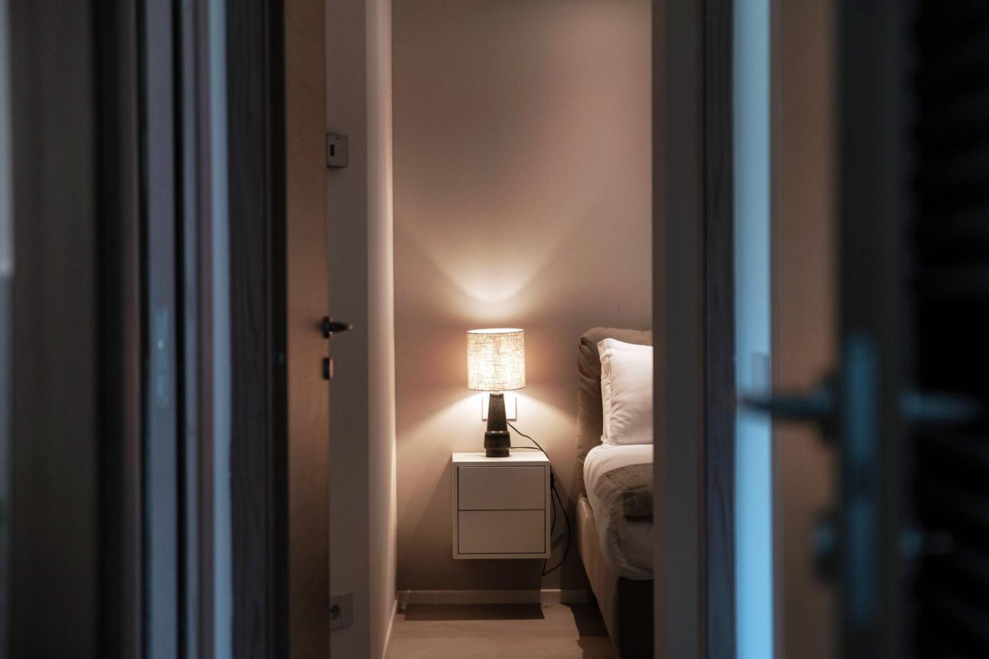 Lario Suite Apartments By Quokka 360 - With Parking Next To Como City Exteriör bild