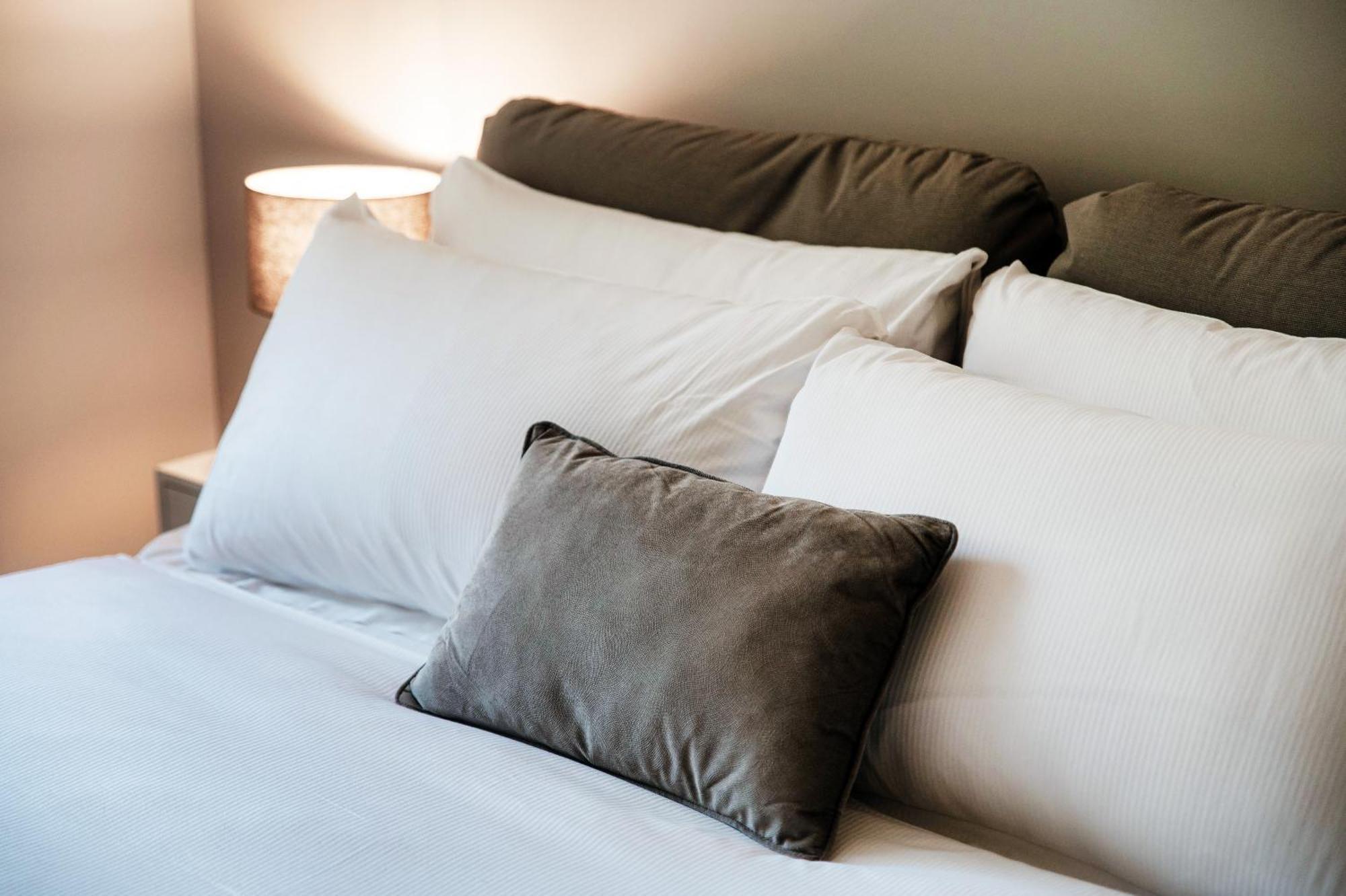 Lario Suite Apartments By Quokka 360 - With Parking Next To Como City Exteriör bild