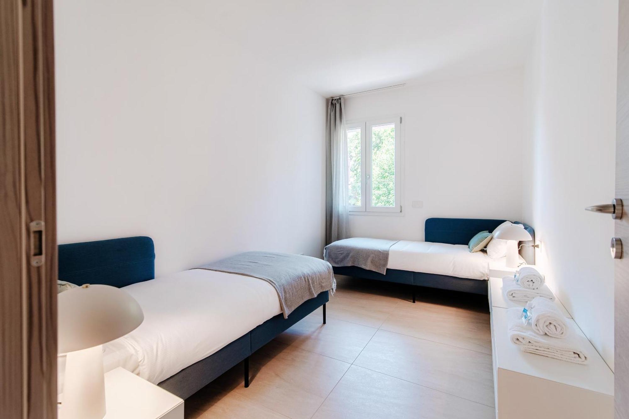 Lario Suite Apartments By Quokka 360 - With Parking Next To Como City Exteriör bild
