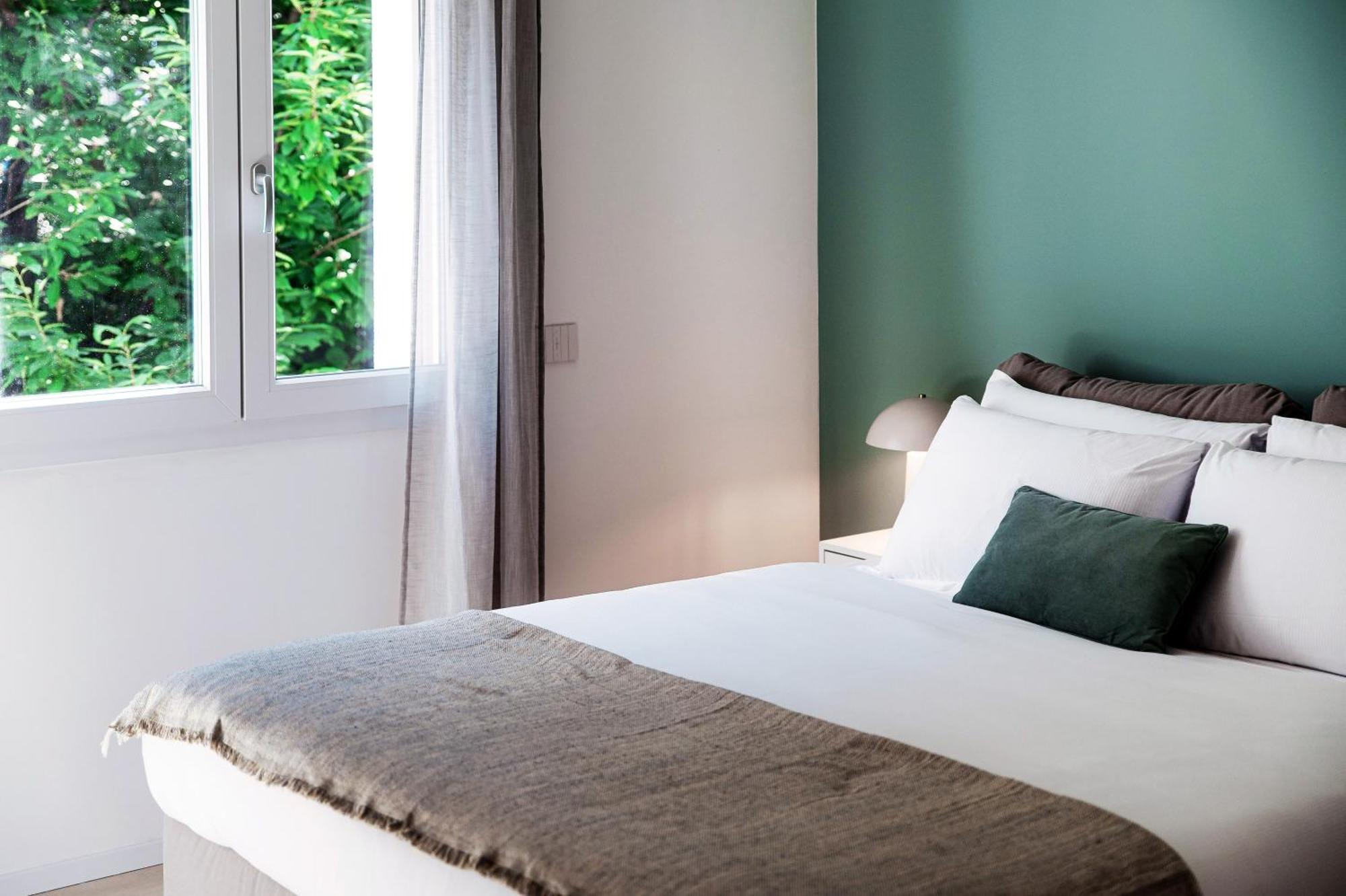 Lario Suite Apartments By Quokka 360 - With Parking Next To Como City Exteriör bild