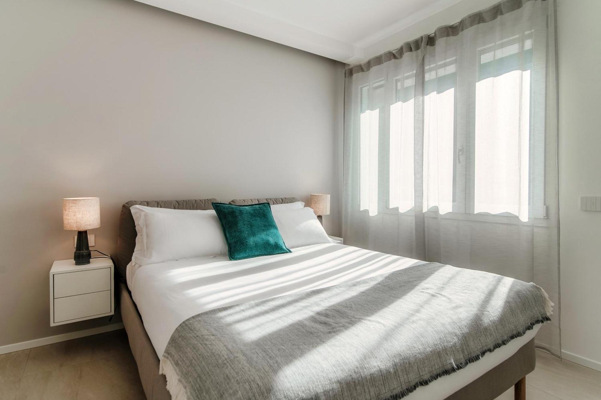 Lario Suite Apartments By Quokka 360 - With Parking Next To Como City Exteriör bild